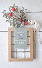 Load image into Gallery viewer, O&#39; Christmas Tree Wax Melts
